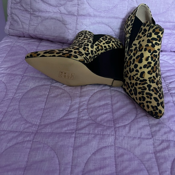 Leopard booties by shoeDazzle - Picture 2 of 4